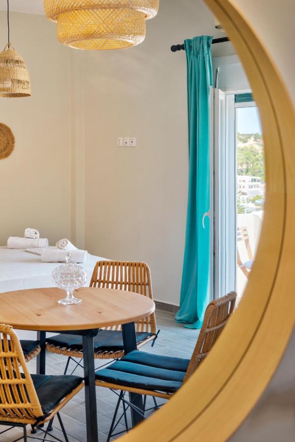 Guesthouse Eri Kini Zewnętrze zdjęcie