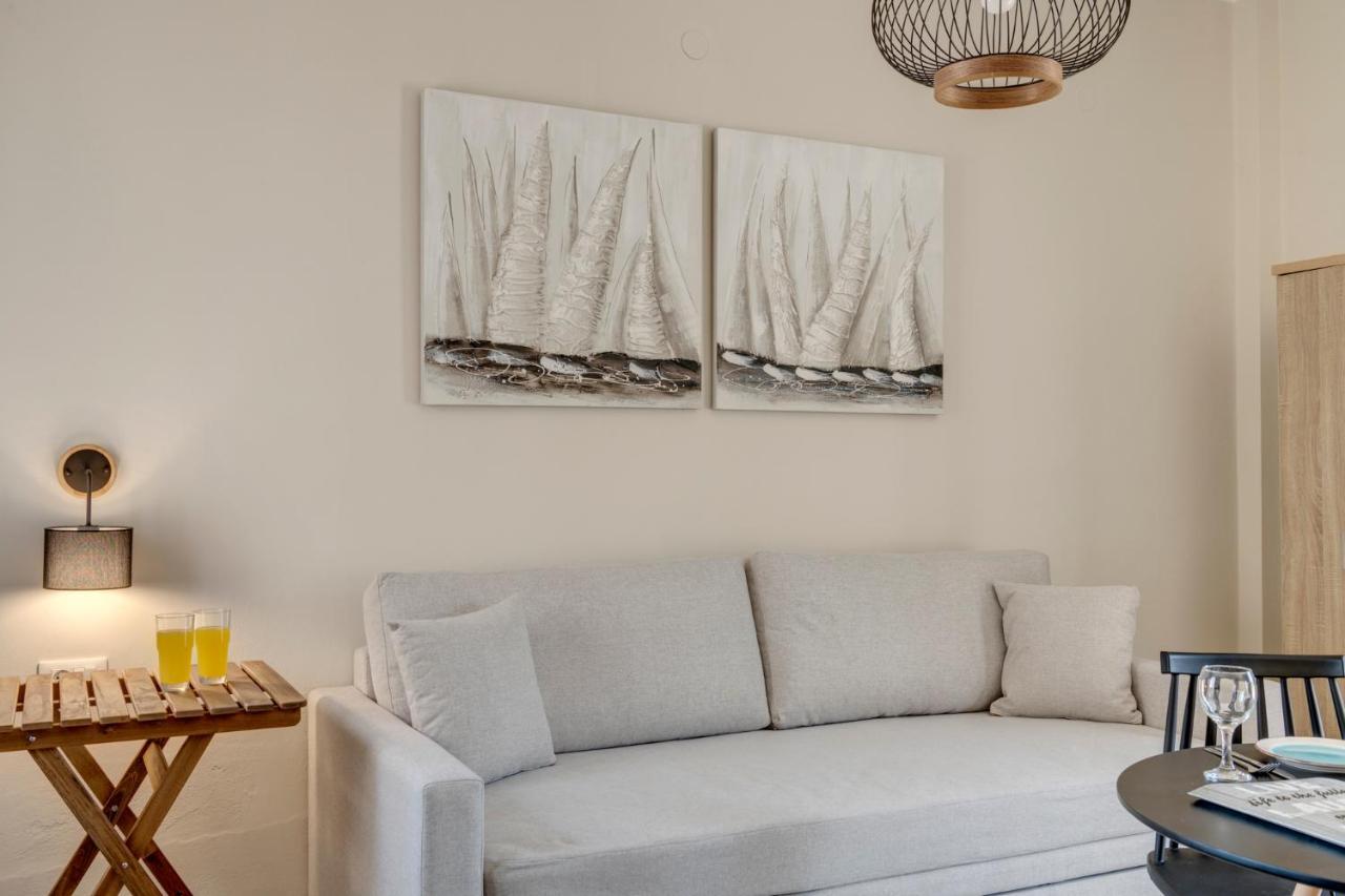 Guesthouse Eri Kini Zewnętrze zdjęcie