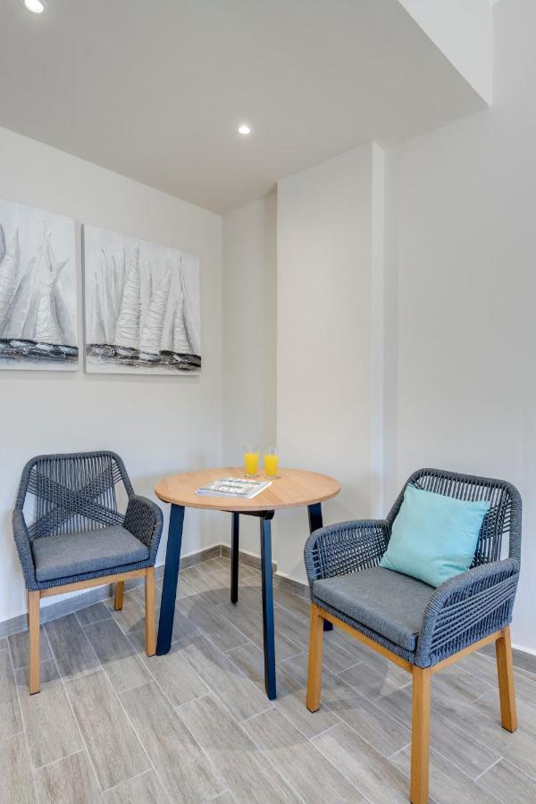 Guesthouse Eri Kini Zewnętrze zdjęcie